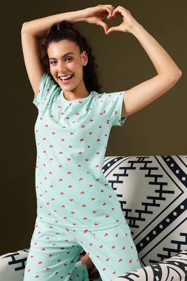 Pyjama set apparel product example
